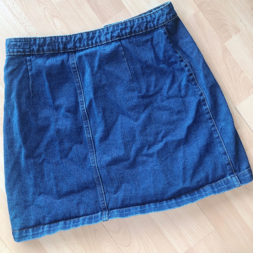 Vintage Style Denim Buttoned Mini Skirt 🌀🌀 Cute - Picture 3 of 5